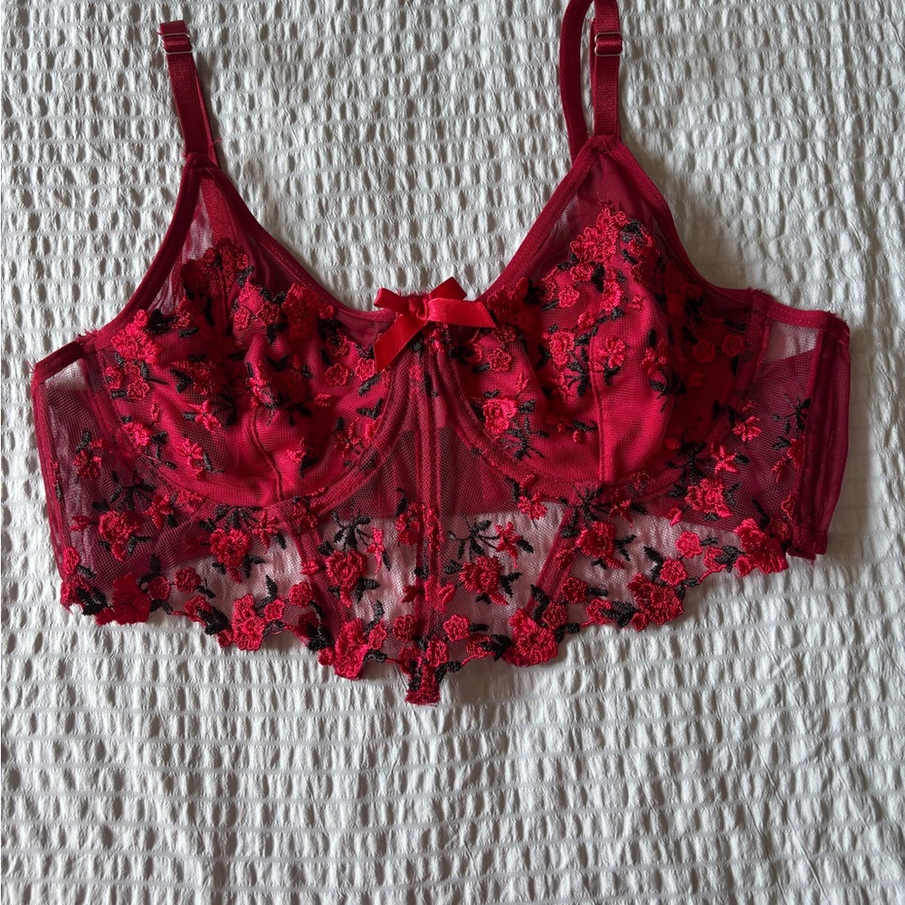 SHEIN Red Floral Lace Bralette